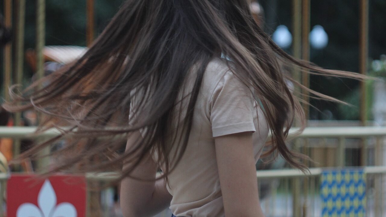 ４０代ユニクロコーデ 綾瀬はるかさん着はどれ 夏のおすすめtシャツ３選 アラフィフからの女磨き